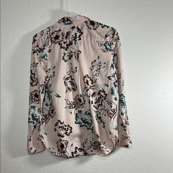 Lauren Ralph Lauren Floral Button-Up Blouse PM - Picture 6 of 6